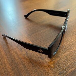 Fake Gucci - Stylish Black Sunglasses